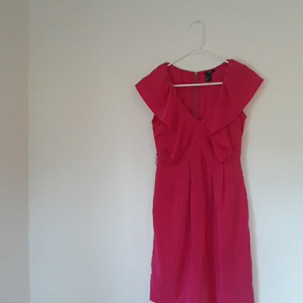 Pink dress - Picture 2 of 6